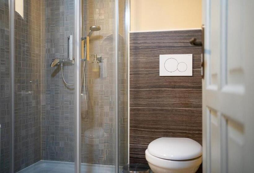 هاستل Patrick's Pub