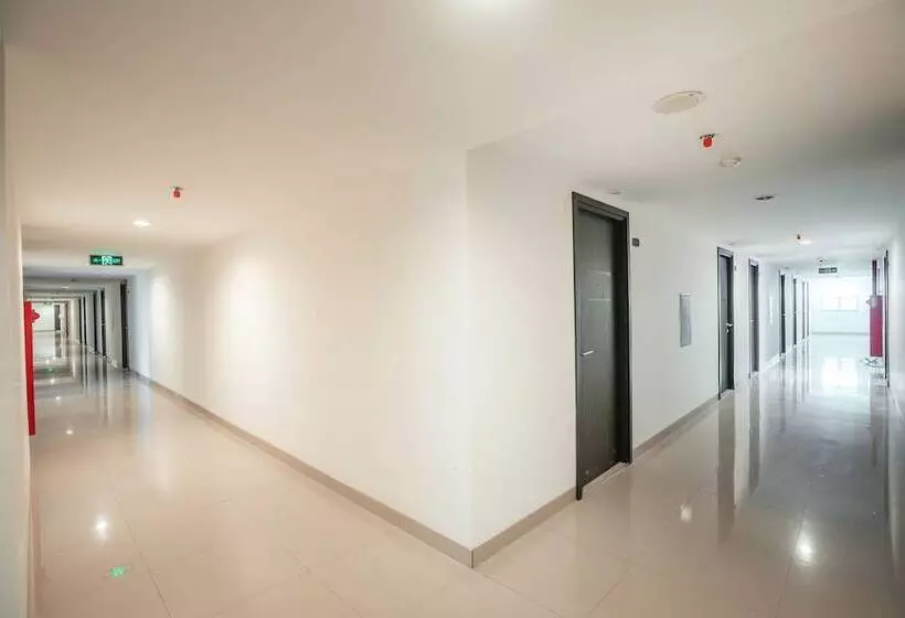 ホテル Flagship 728 Baileys Apartment