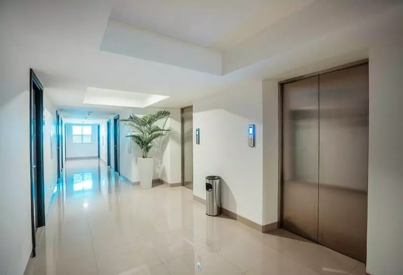 ホテル Flagship 728 Baileys Apartment