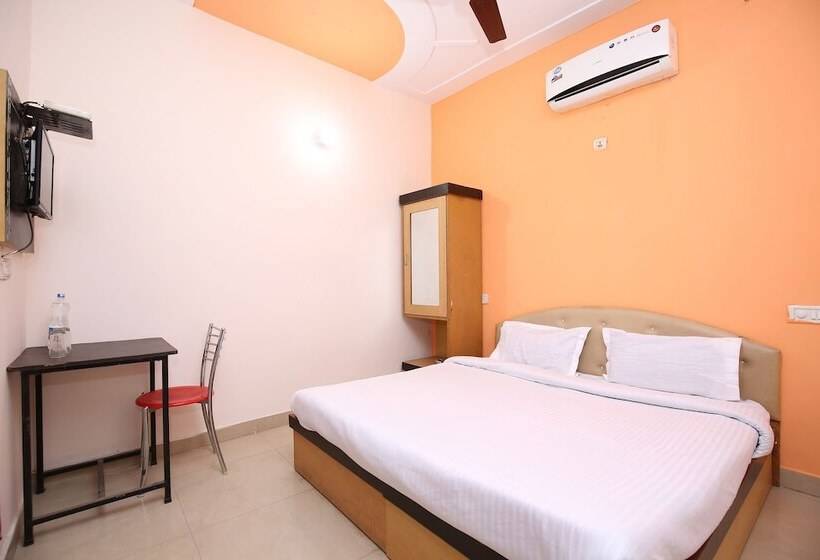 酒店 Spot On 38121 Sunshine Lodge