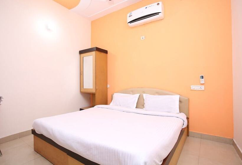 酒店 Spot On 38121 Sunshine Lodge