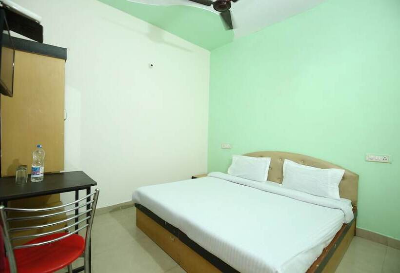 酒店 Spot On 38121 Sunshine Lodge