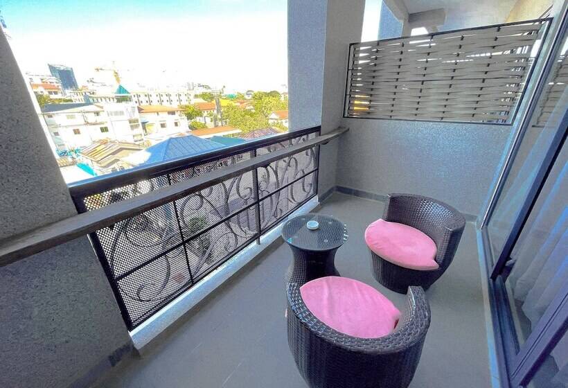 Baitong Hotel & Resort Phnom Penh