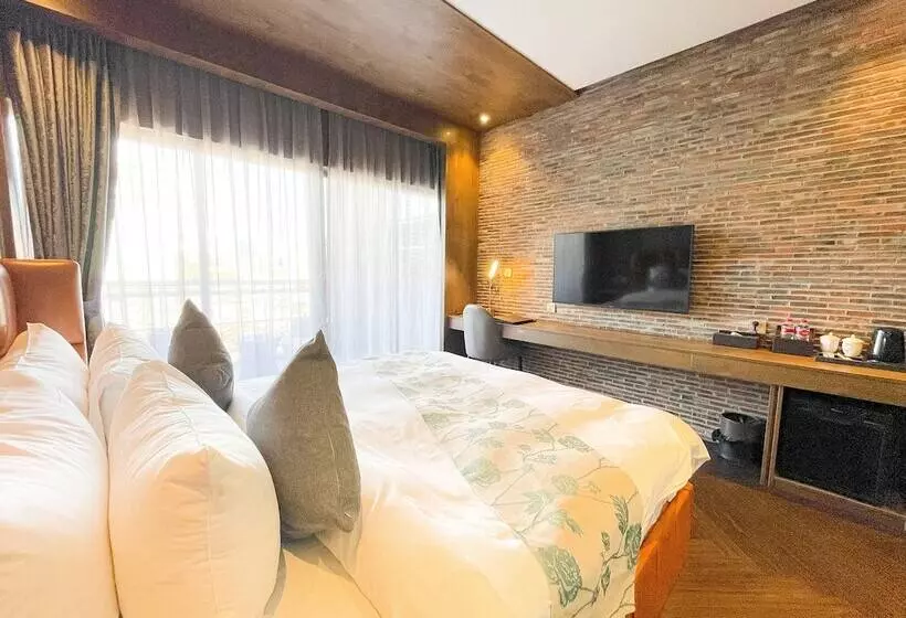 Baitong Hotel & Resort Phnom Penh