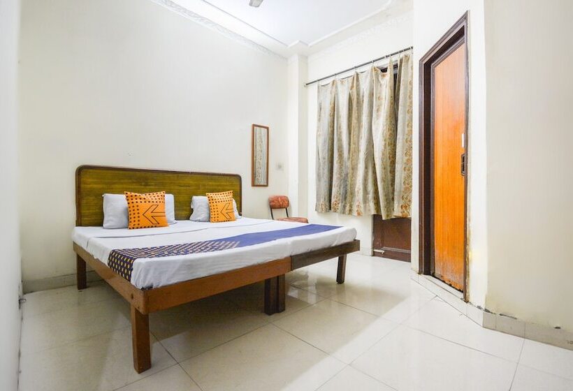 Spot On 38670 Hotel Diamond