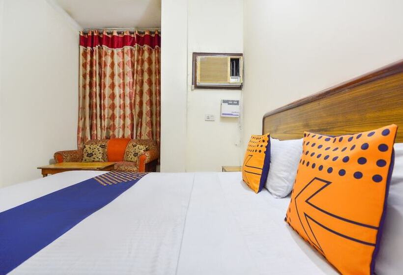 Spot On 38670 Hotel Diamond