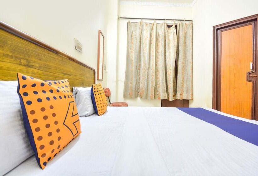 Spot On 38670 Hotel Diamond