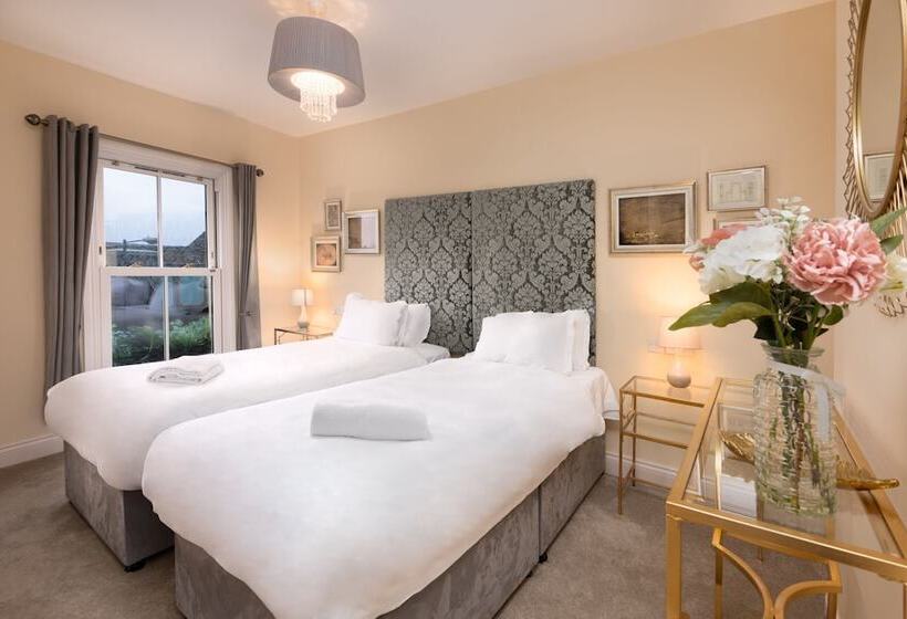 مبيت وإفطار Caboose