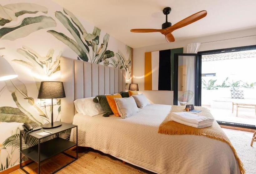 ベッドアンドブレックファースト The Adelante House