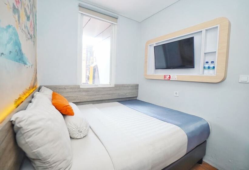Hotel Front One Cabin Slamet Riyadi Solo