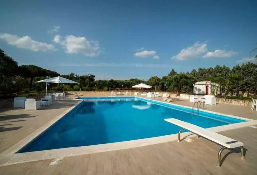 Aamiaismajoitus (B&B) Relais D 'itria