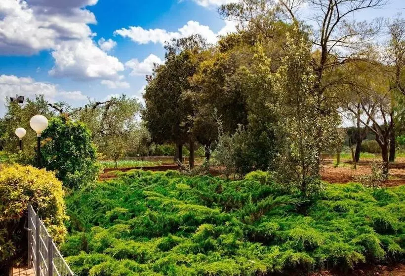 Aamiaismajoitus (B&B) Relais D 'itria