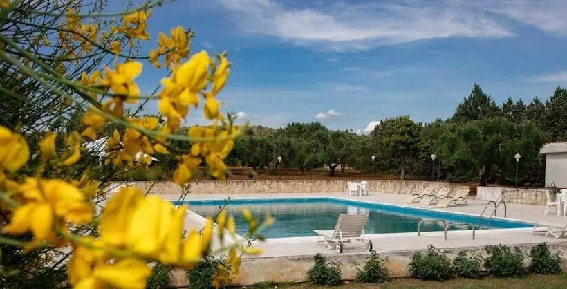 Aamiaismajoitus (B&B) Relais D 'itria