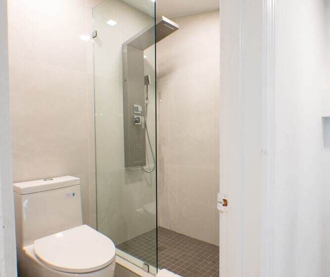 호텔 The Lauderdale Boutique