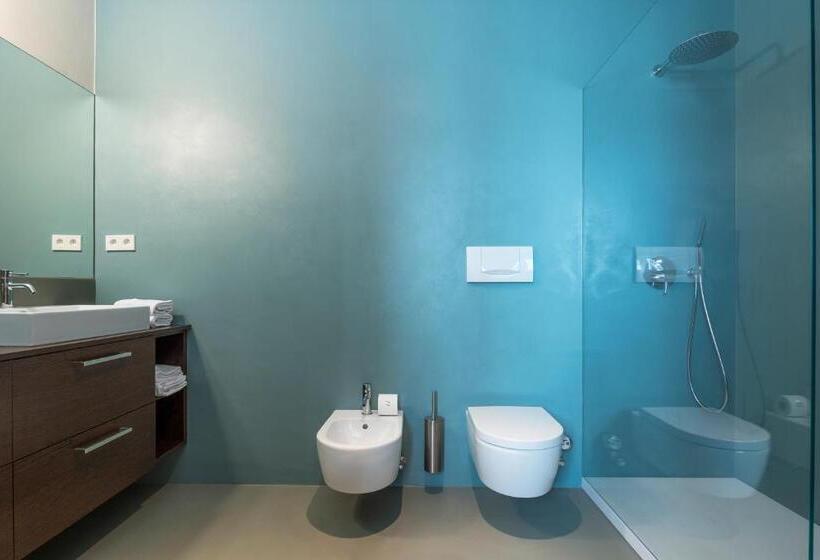 تختخواب و صبحانه Goldenstern Townhouse