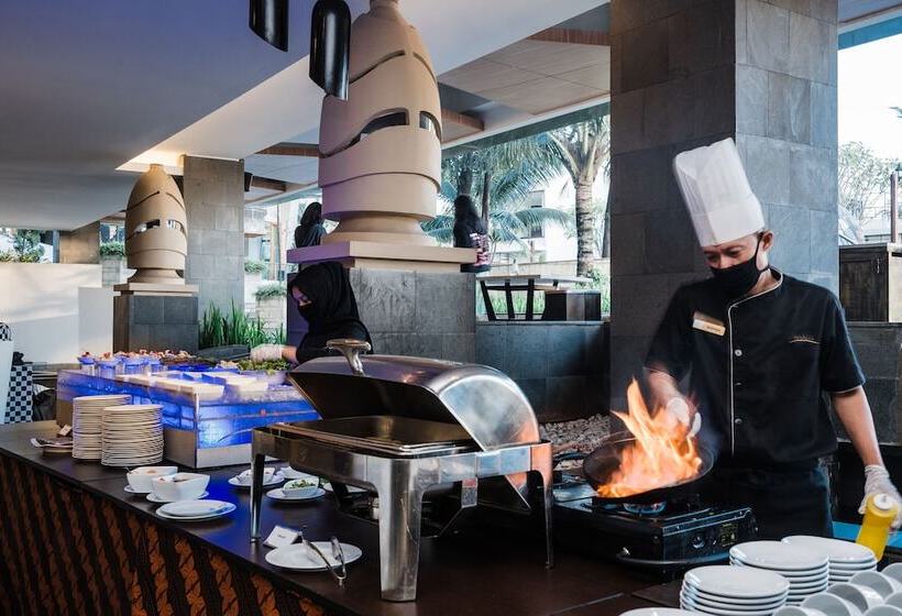 Отель Horison Ultima Bhuvana Ciawi