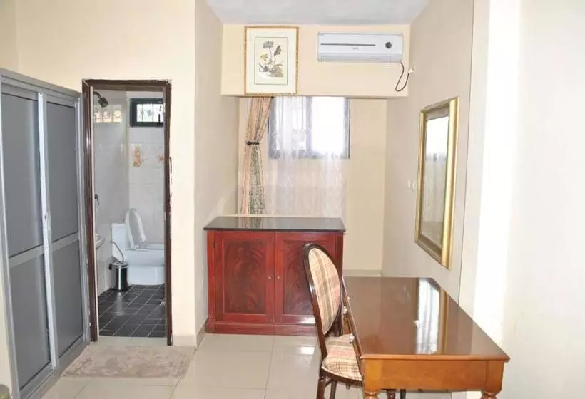International Hotel, Yaoundé