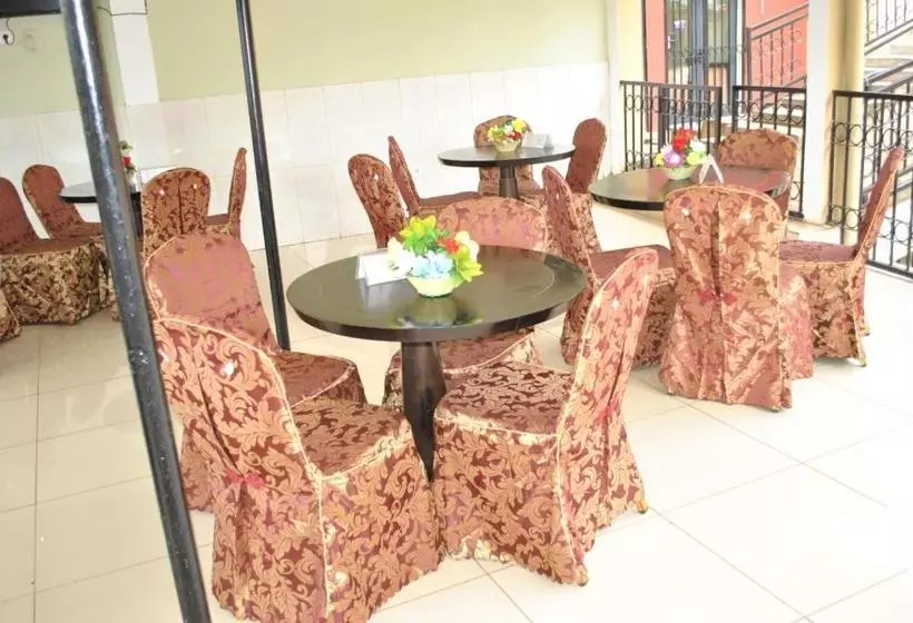 International Hotel, Yaoundé