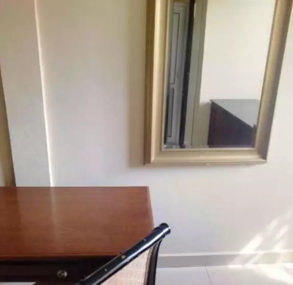 International Hotel, Yaoundé