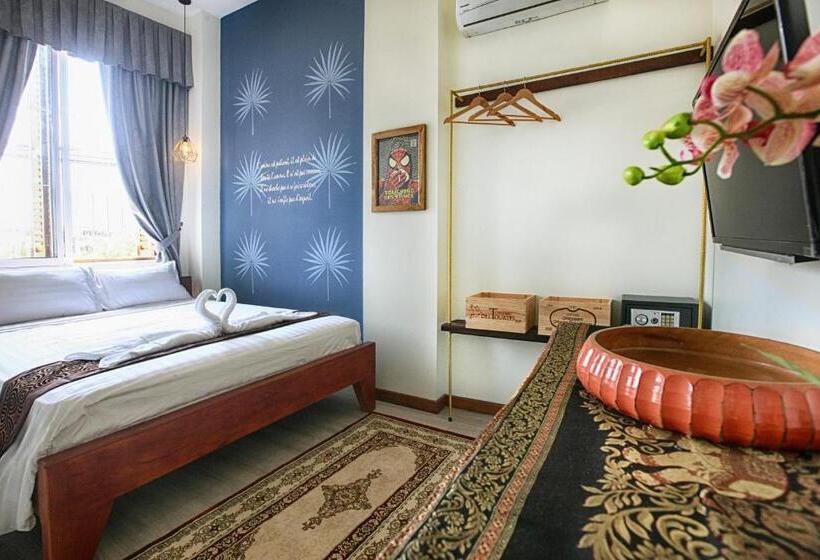 پانسیون Candy Pepper