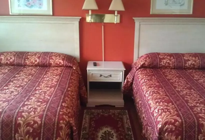 Community Court Motel