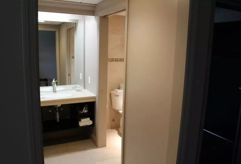 Conley Resort Butler