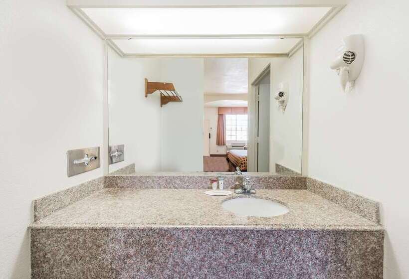 هتل Americas Best Value Inn & Suites Fort Worth South