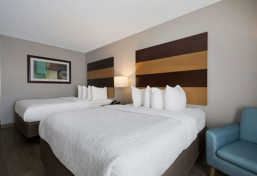 هتل Spark By Hilton Destin