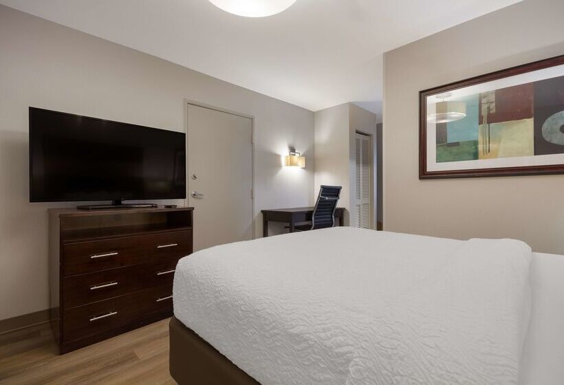 هتل Spark By Hilton Destin