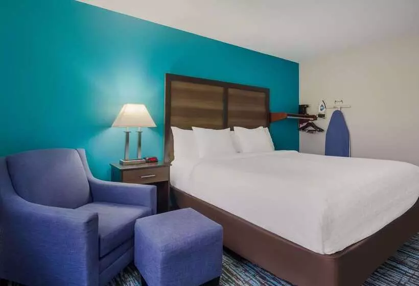 Hotel Clarion Pointe Harrodsburgdanville