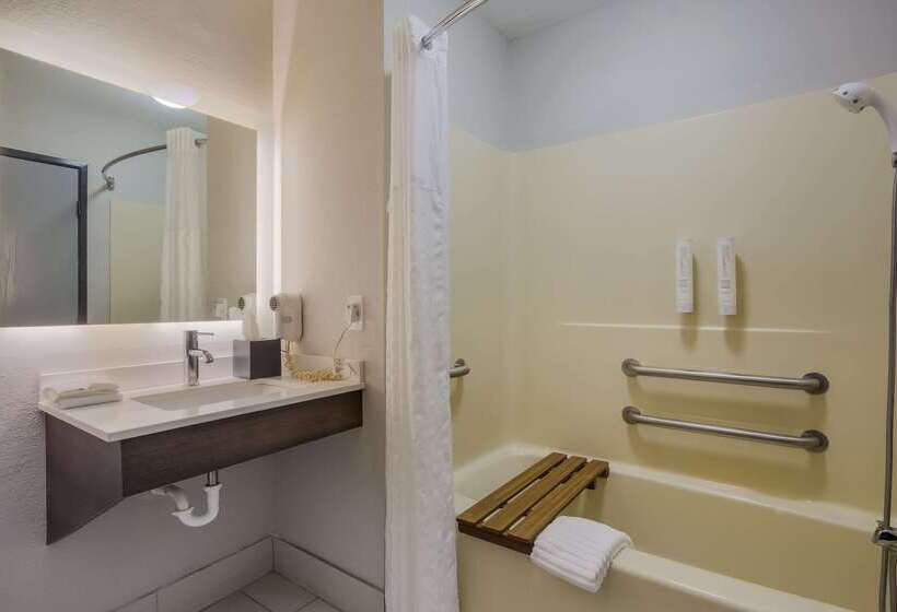 ホテル Clarion Pointe Harrodsburgdanville