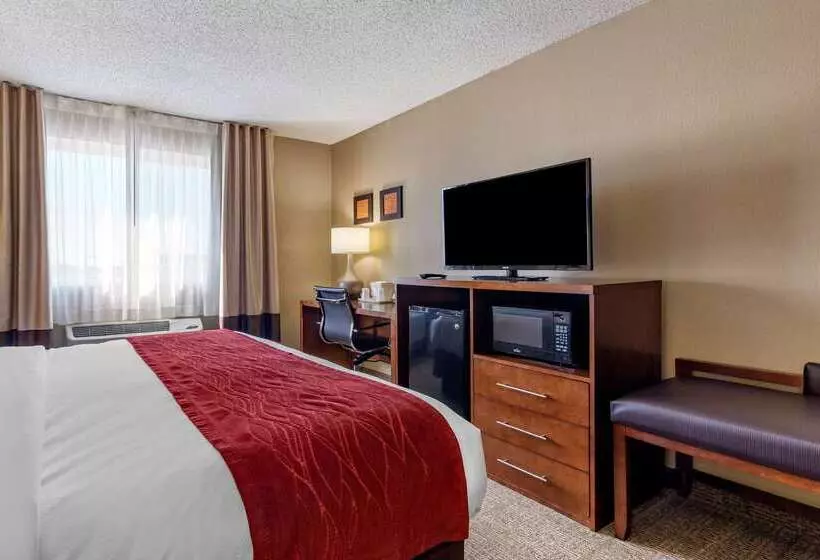 酒店 Comfort Inn & Suites Hays I70