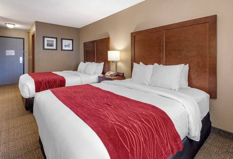 هتل Comfort Inn & Suites Hays I70