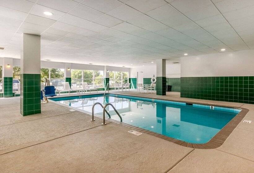 בית מלון כפרי Comfort Inn & Suites Nashville Franklin Cool Springs