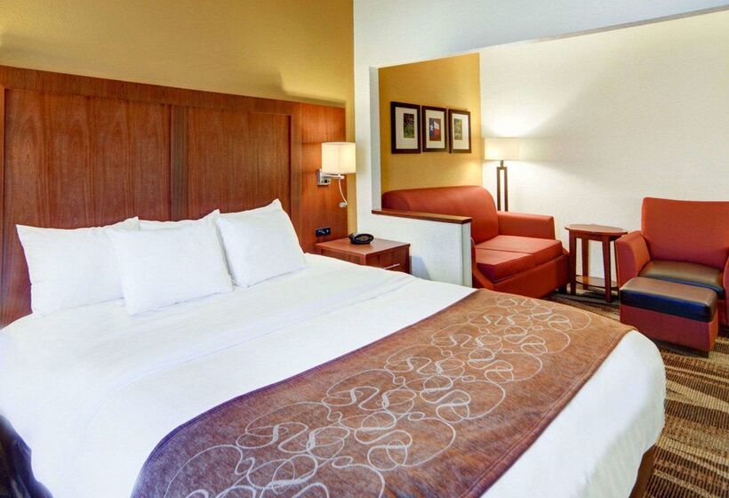 هتل Comfort Suites Longview North