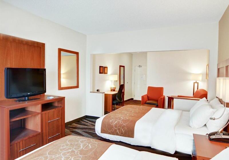 هتل Comfort Suites Longview North