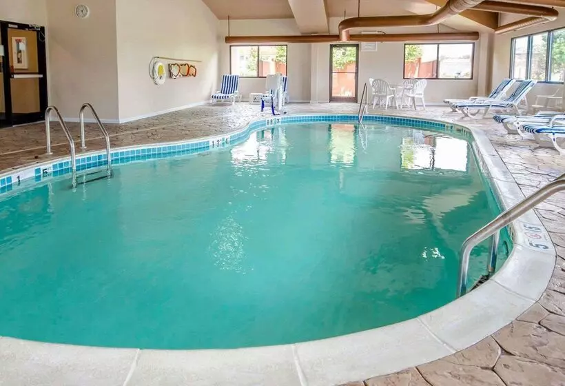 فندق Comfort Suites Louisville East