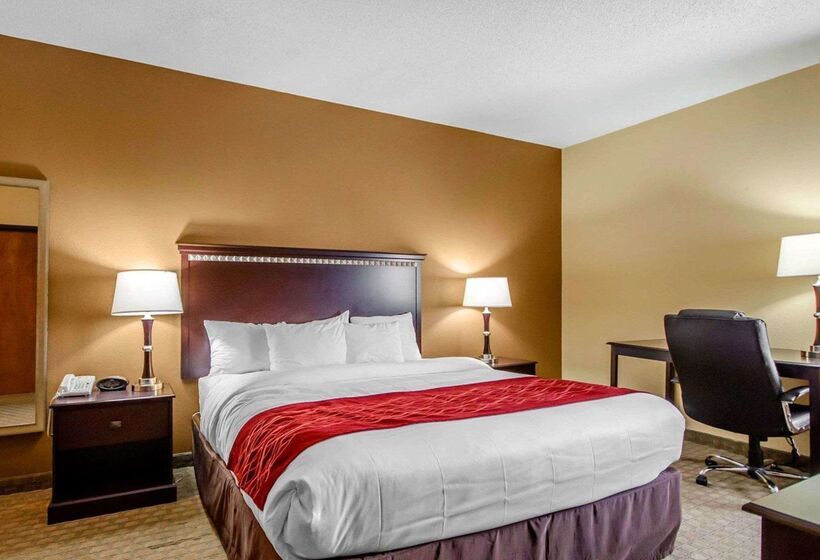 ホテル Comfort Suites Louisville East