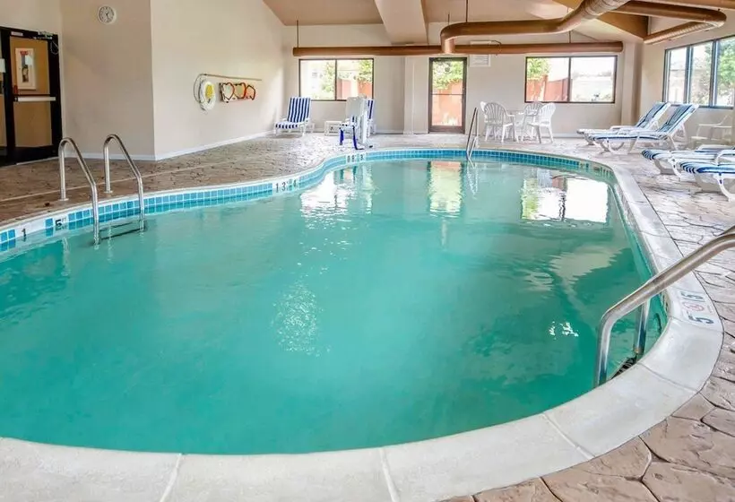 فندق Comfort Suites Louisville East