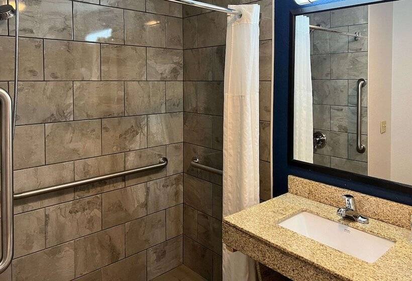 ホテル Comfort Suites Louisville East