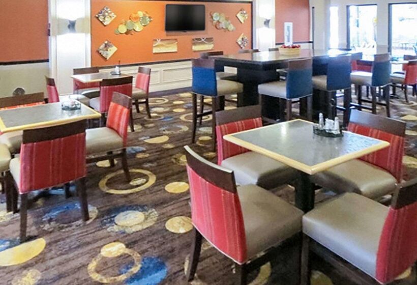 فندق Comfort Suites Fort Wayne   Southwest