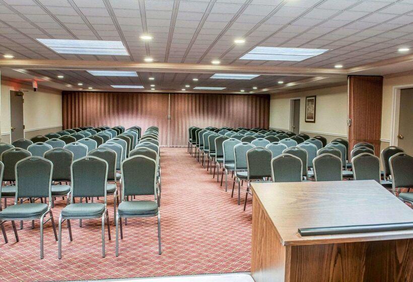 فندق Comfort Suites Fort Wayne   Southwest