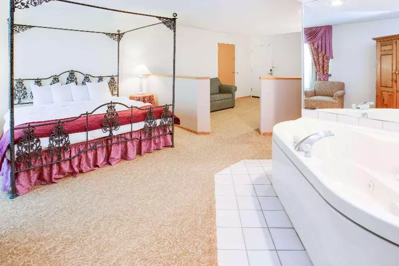 هتل Country Inn By Carlson