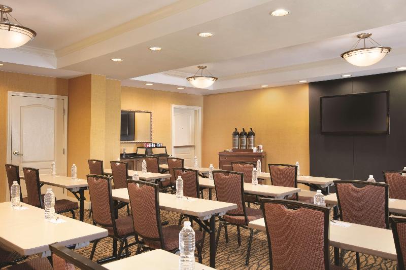 בית מלון כפרי Country Inn & Suites By Radisson Atlanta Airport North Ga