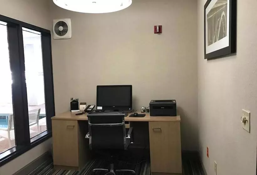 Отель Country Inn & Suites By Radisson, Dalton, Ga