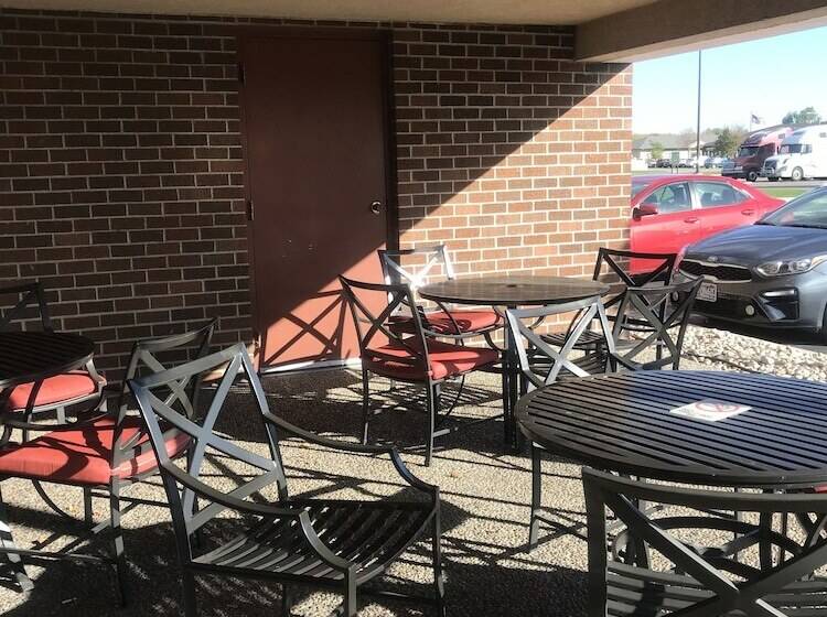 هتل Country Inn & Suites By Radisson, Fargo, Nd