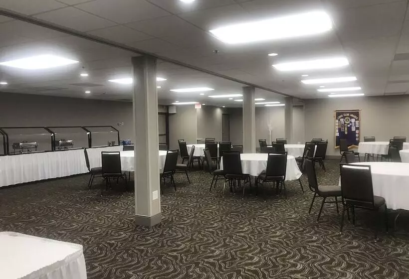 호텔 Country Inn & Suites By Radisson, Fargo, Nd