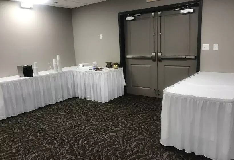 호텔 Country Inn & Suites By Radisson, Fargo, Nd