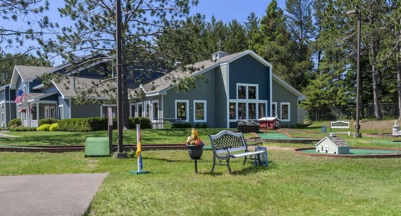 호텔 Country Inn Two Harbors