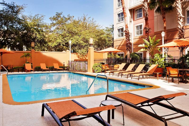 בית מלון כפרי Courtyard Tampa Downtown